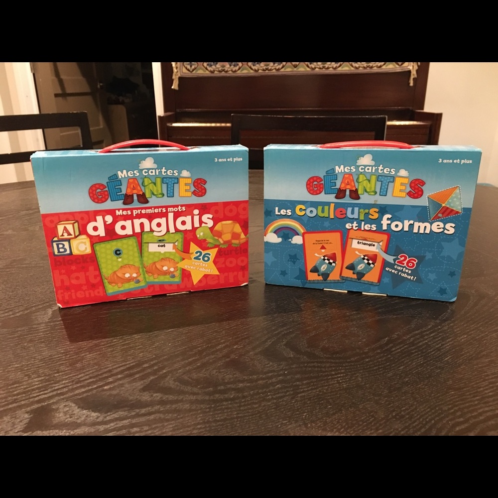 3/25$ French/English learning cards.  3+